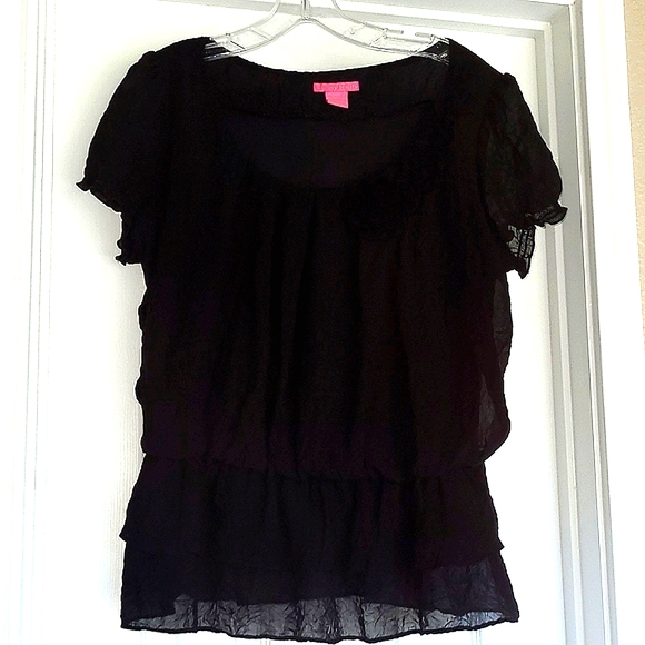 Sunny Leigh boho top with rosette detailing. Large - Picture 2 of 7